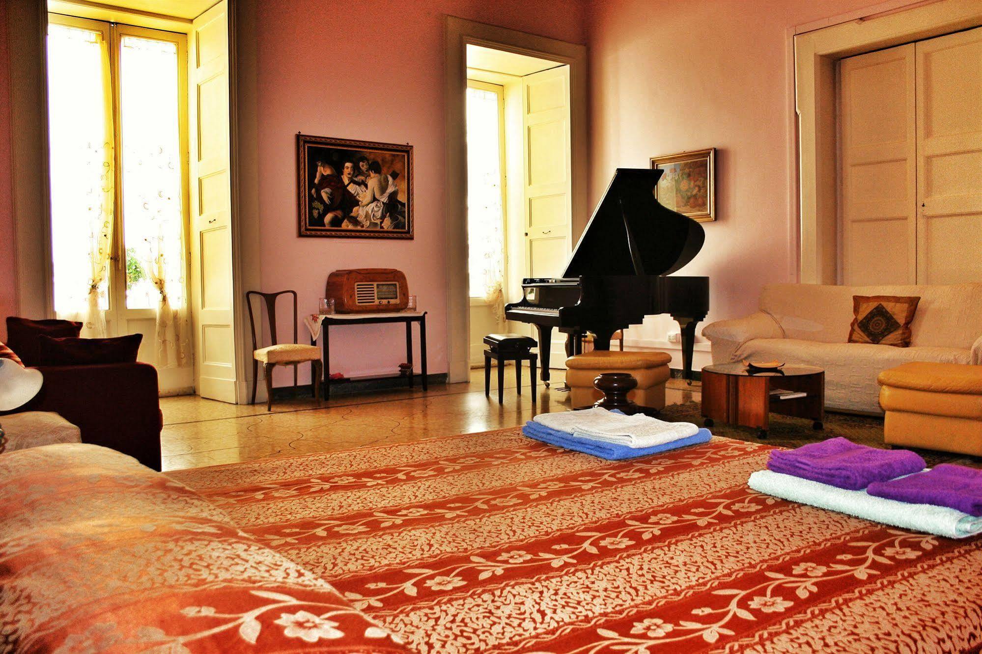 Palazzo Belli B&B Lecce Exterior photo